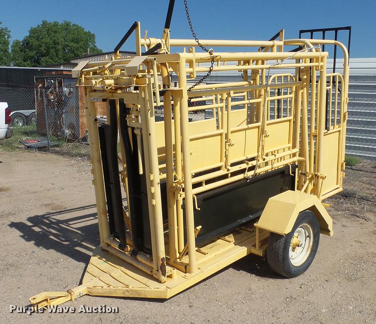 image for item ET9549 Squeeze chute