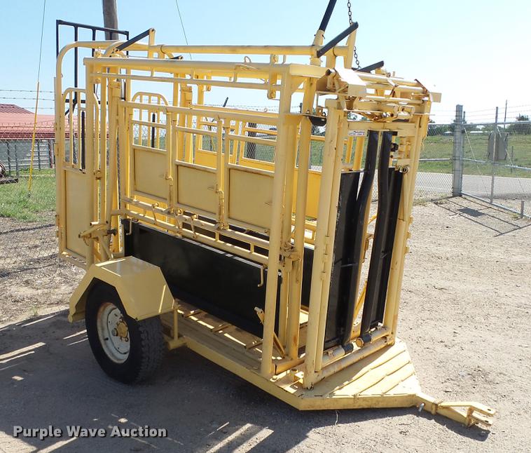 image for item ET9549 Squeeze chute