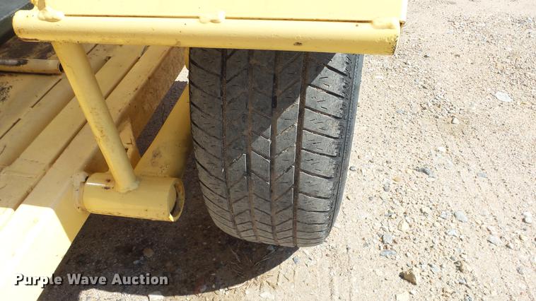 image for item ET9549 Squeeze chute