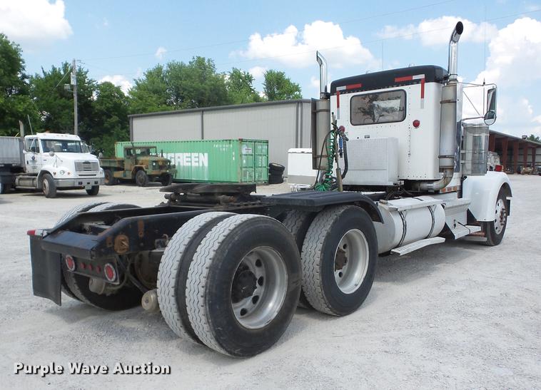 image for item BI9518 1997 Kenworth W900 semi truck