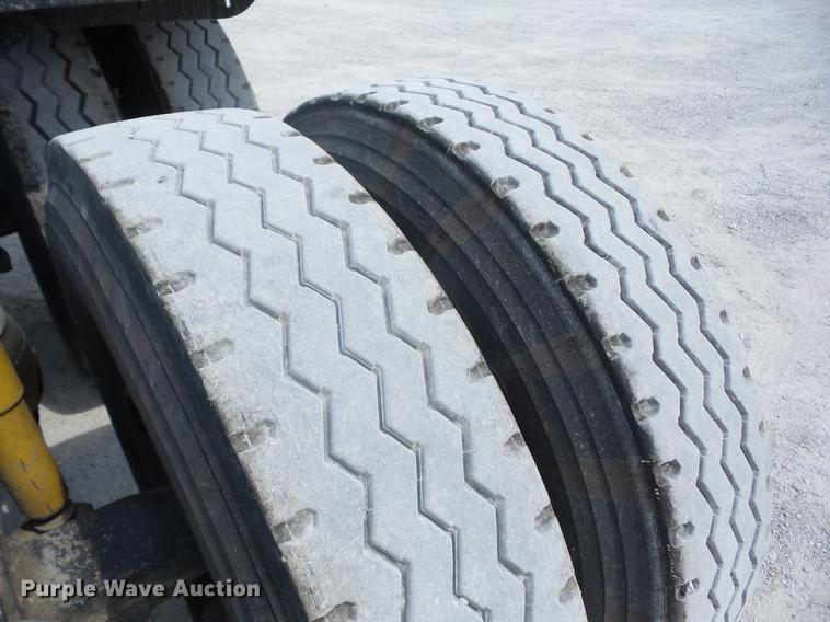 image for item BI9518 1997 Kenworth W900 semi truck