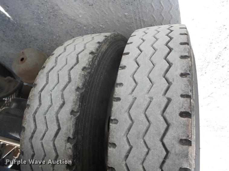 image for item BI9518 1997 Kenworth W900 semi truck