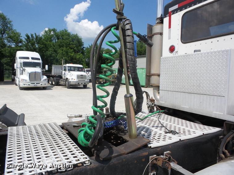 image for item BI9518 1997 Kenworth W900 semi truck