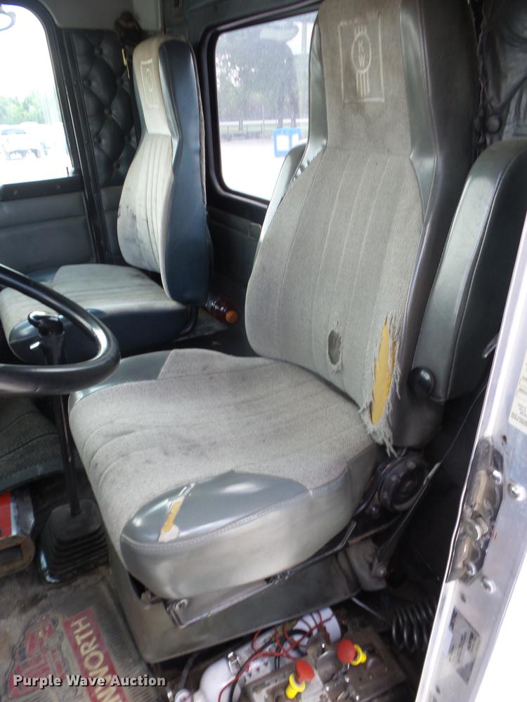 image for item BI9518 1997 Kenworth W900 semi truck