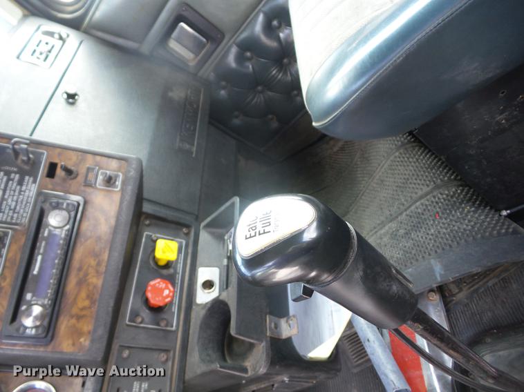 image for item BI9518 1997 Kenworth W900 semi truck