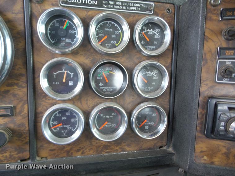 image for item BI9518 1997 Kenworth W900 semi truck