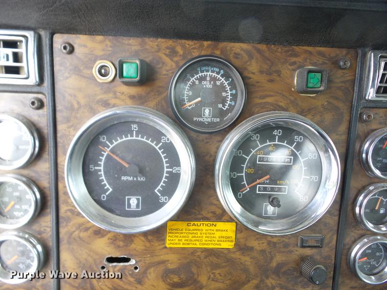 image for item BI9518 1997 Kenworth W900 semi truck