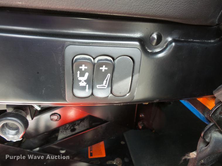 image for item DC1212 2003 Freightliner Century Class ST120 semi truck