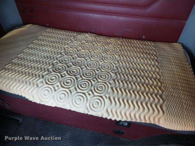 image for item DC1212 2003 Freightliner Century Class ST120 semi truck