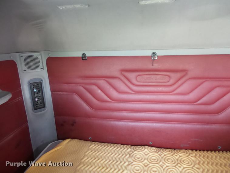 image for item DC1212 2003 Freightliner Century Class ST120 semi truck