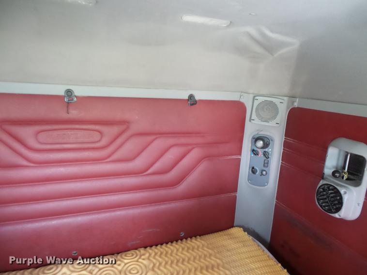 image for item DC1212 2003 Freightliner Century Class ST120 semi truck