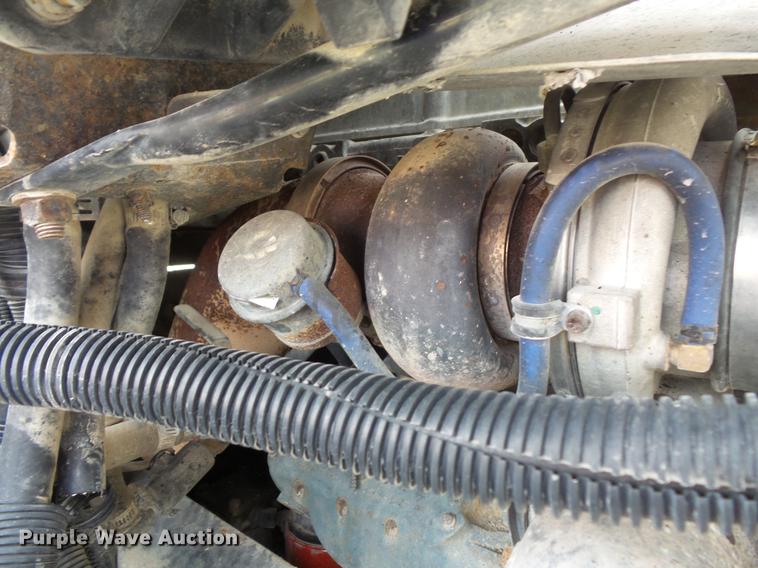 image for item DC1212 2003 Freightliner Century Class ST120 semi truck