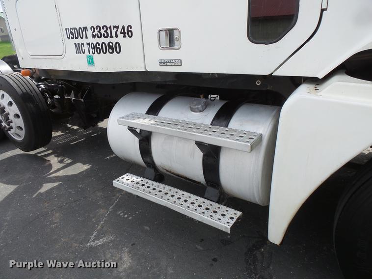 image for item DC1212 2003 Freightliner Century Class ST120 semi truck