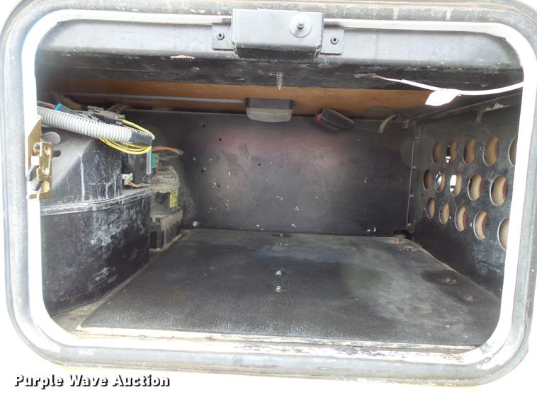 image for item DC1212 2003 Freightliner Century Class ST120 semi truck