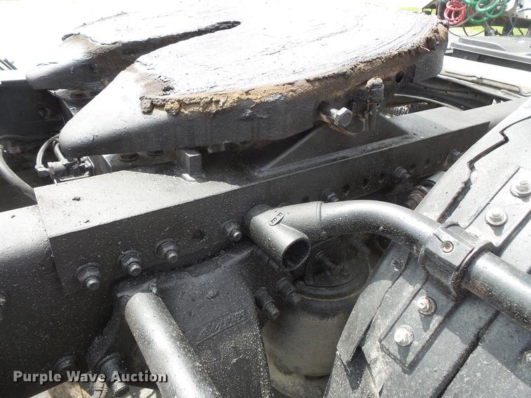 image for item DC1212 2003 Freightliner Century Class ST120 semi truck