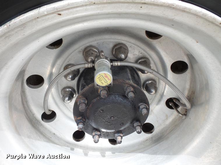 image for item DC1212 2003 Freightliner Century Class ST120 semi truck