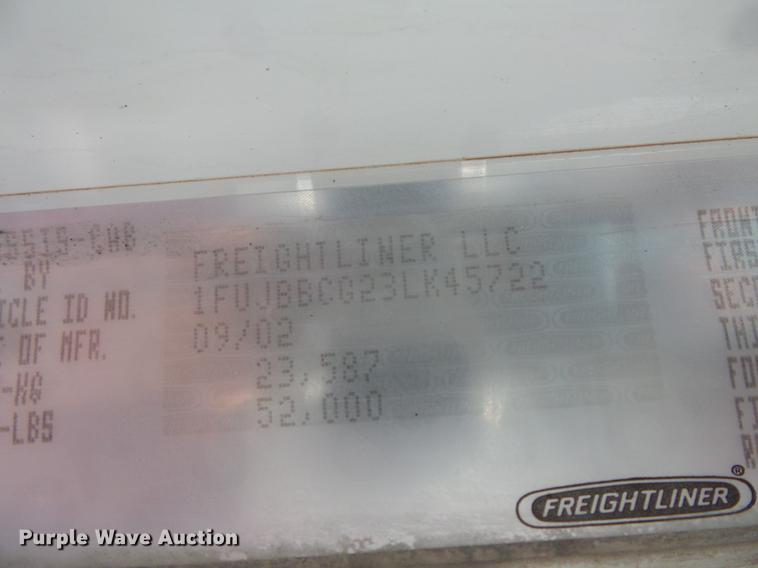image for item DC1212 2003 Freightliner Century Class ST120 semi truck