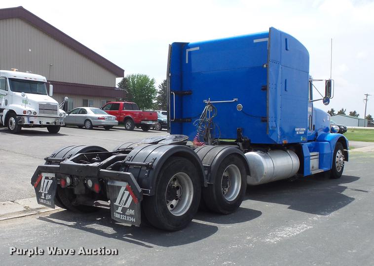image for item DC1213 1999 Peterbilt 377 semi truck