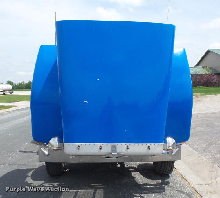 image for item DC1213 1999 Peterbilt 377 semi truck