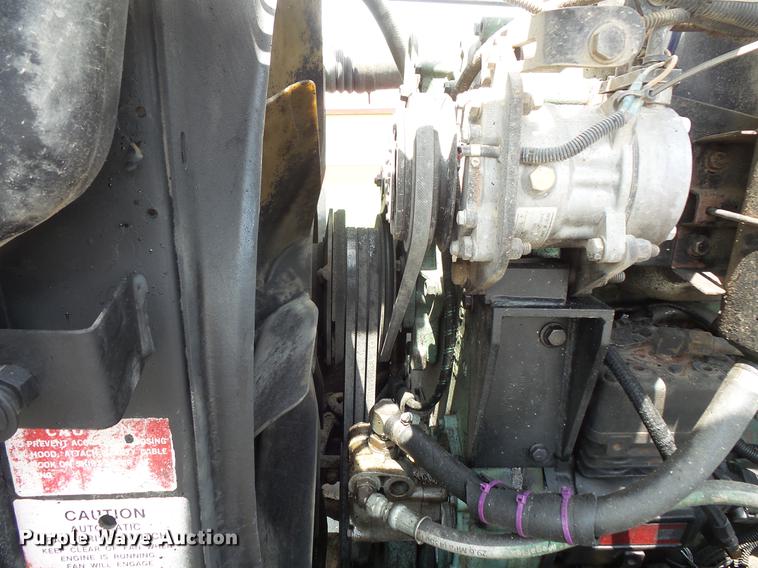 image for item DC1213 1999 Peterbilt 377 semi truck