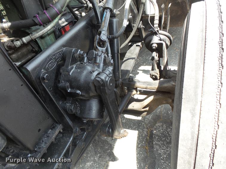 image for item DC1213 1999 Peterbilt 377 semi truck