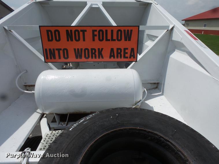 image for item DC1214 1998 Corn Belt S-4202-W bottom dump trailer