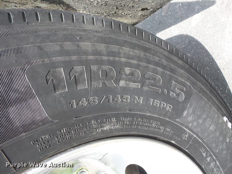 image for item DC1214 1998 Corn Belt S-4202-W bottom dump trailer