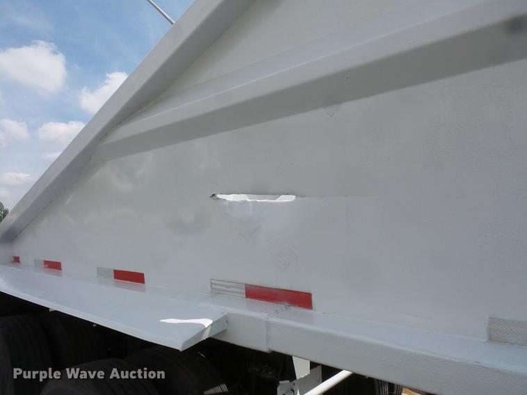 image for item DC1214 1998 Corn Belt S-4202-W bottom dump trailer