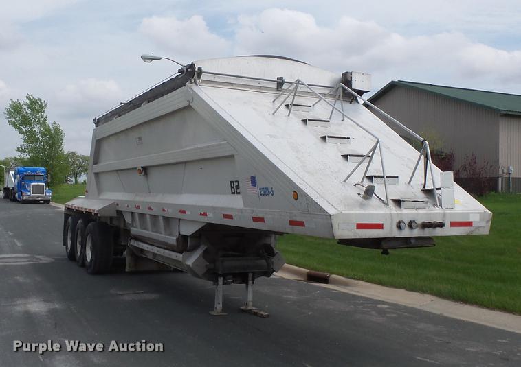 image for item DC1215 2001 Travis AL-30 bottom dump trailer