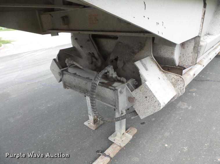 image for item DC1215 2001 Travis AL-30 bottom dump trailer