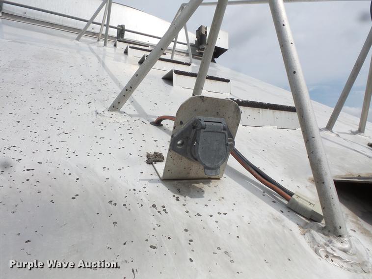 image for item DC1215 2001 Travis AL-30 bottom dump trailer