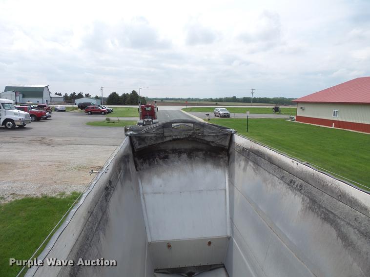 image for item DC1215 2001 Travis AL-30 bottom dump trailer