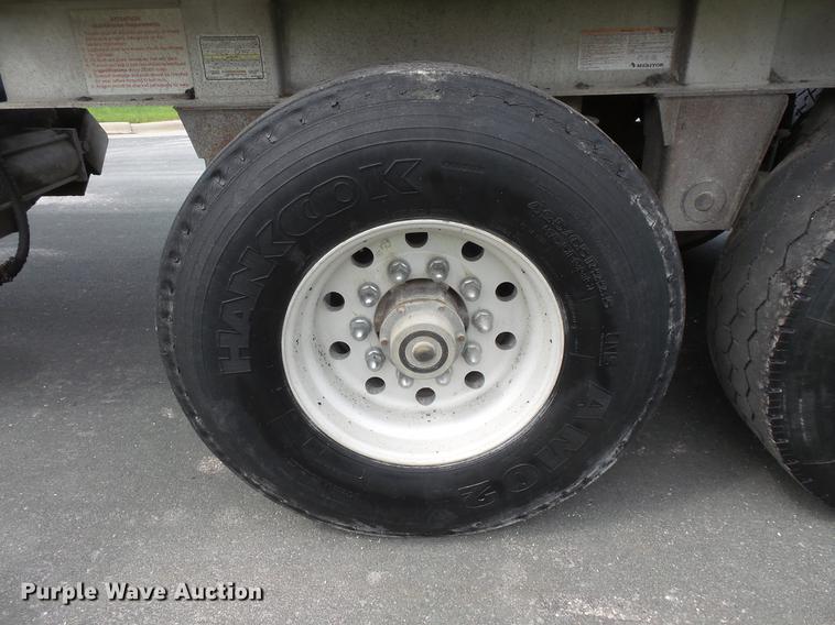 image for item DC1215 2001 Travis AL-30 bottom dump trailer