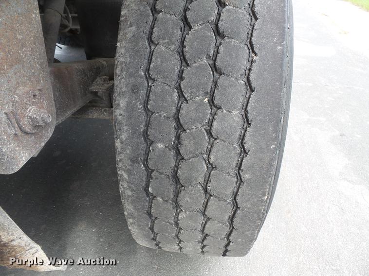 image for item DC1215 2001 Travis AL-30 bottom dump trailer