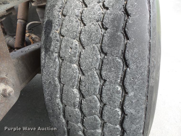 image for item DC1215 2001 Travis AL-30 bottom dump trailer