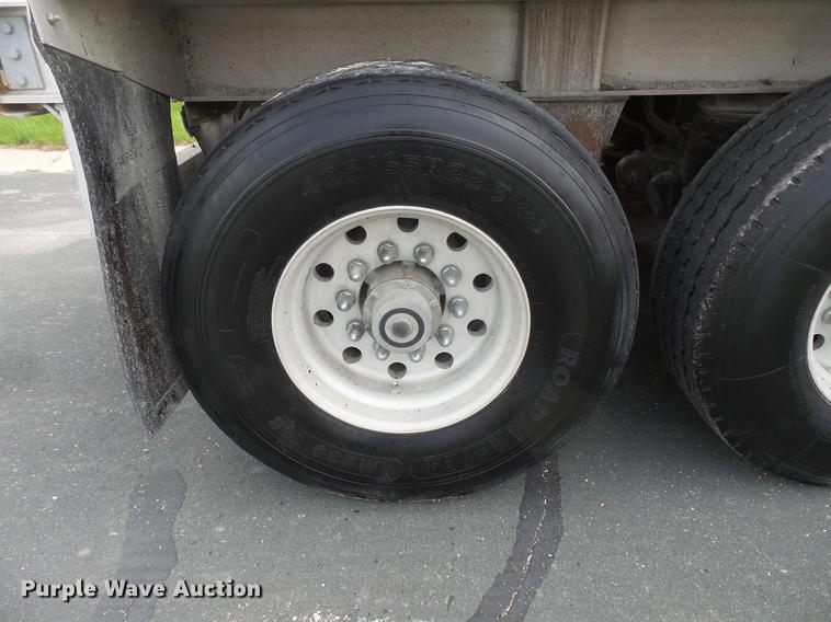 image for item DC1215 2001 Travis AL-30 bottom dump trailer