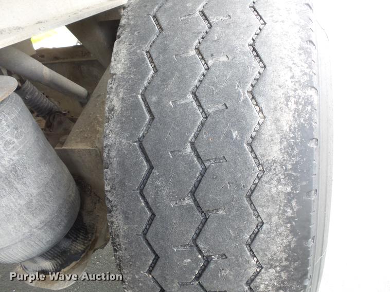 image for item DC1215 2001 Travis AL-30 bottom dump trailer