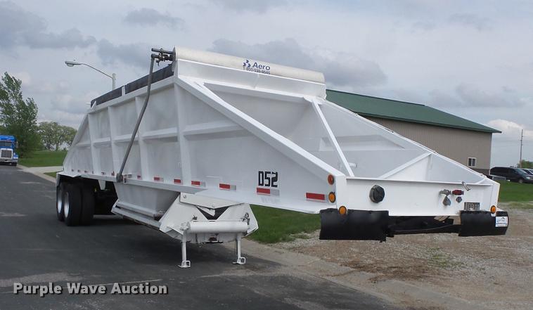image for item DC1216 1998 Corn Belt S-4202-W bottom dump trailer