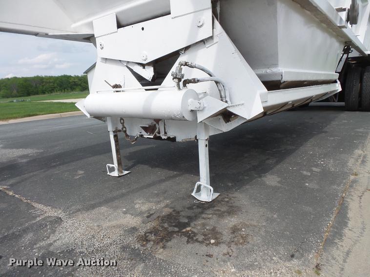 image for item DC1216 1998 Corn Belt S-4202-W bottom dump trailer