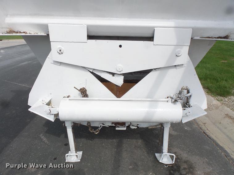 image for item DC1216 1998 Corn Belt S-4202-W bottom dump trailer