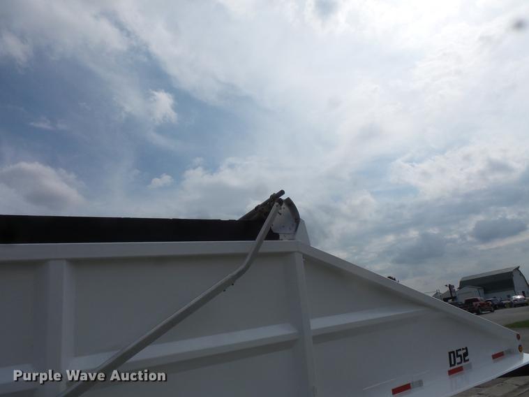 image for item DC1216 1998 Corn Belt S-4202-W bottom dump trailer