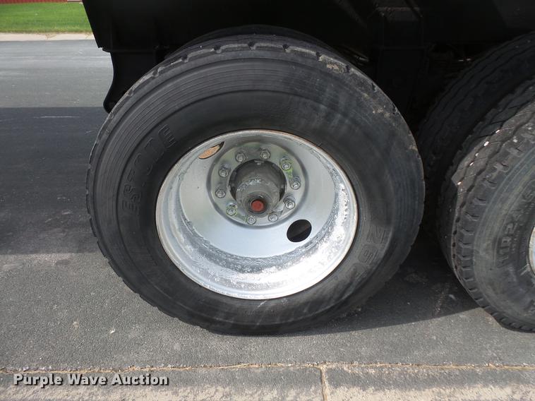 image for item DC1216 1998 Corn Belt S-4202-W bottom dump trailer