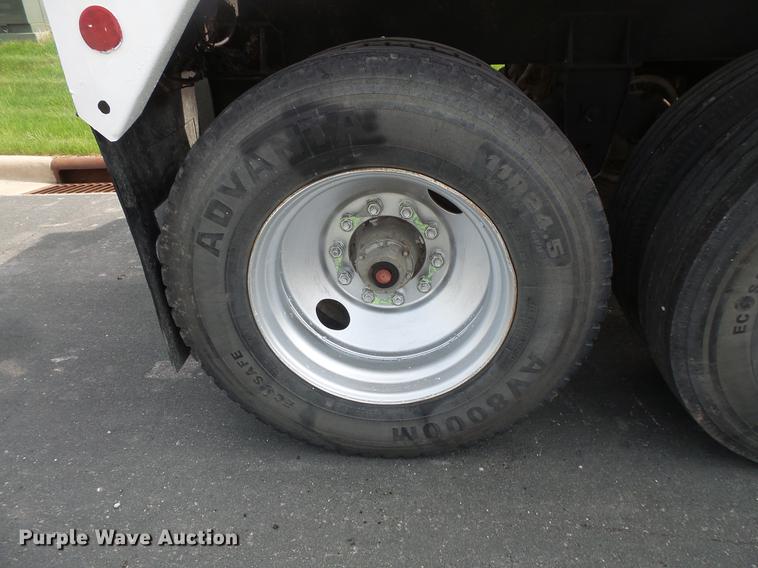 image for item DC1216 1998 Corn Belt S-4202-W bottom dump trailer