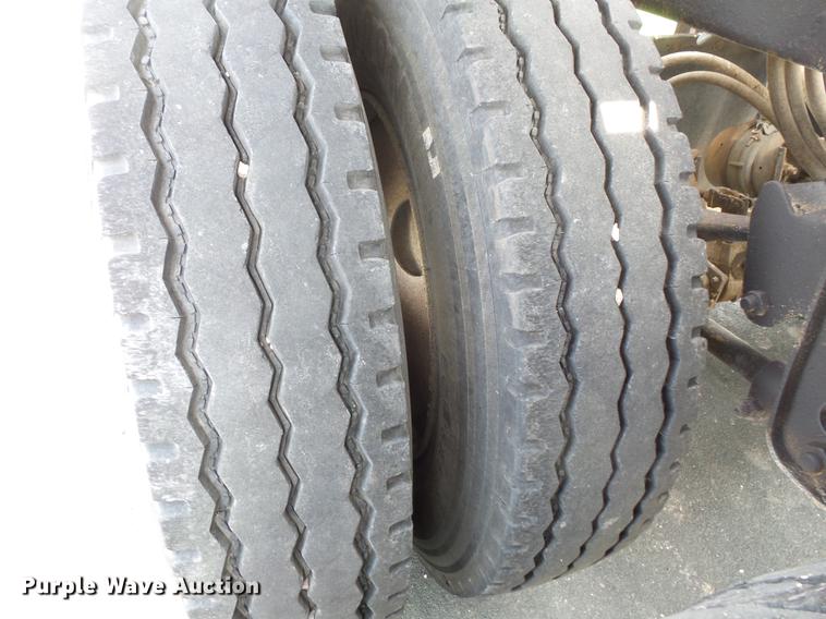 image for item DC1216 1998 Corn Belt S-4202-W bottom dump trailer