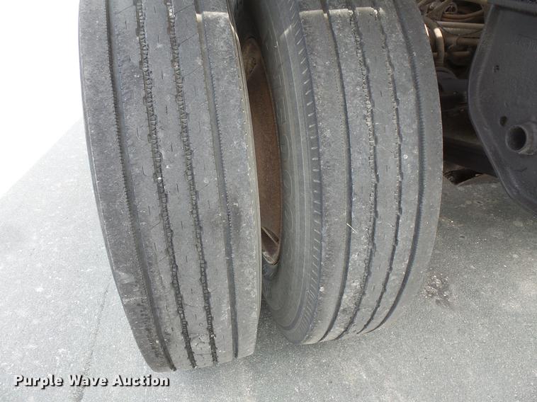 image for item DC1216 1998 Corn Belt S-4202-W bottom dump trailer