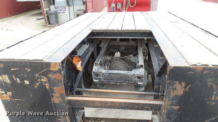 image for item DC2646 1998 XL Specialized double drop deck trailer