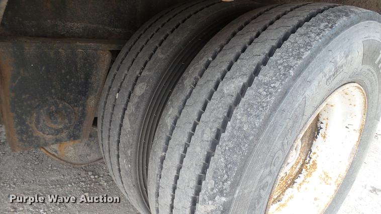 image for item DC2646 1998 XL Specialized double drop deck trailer