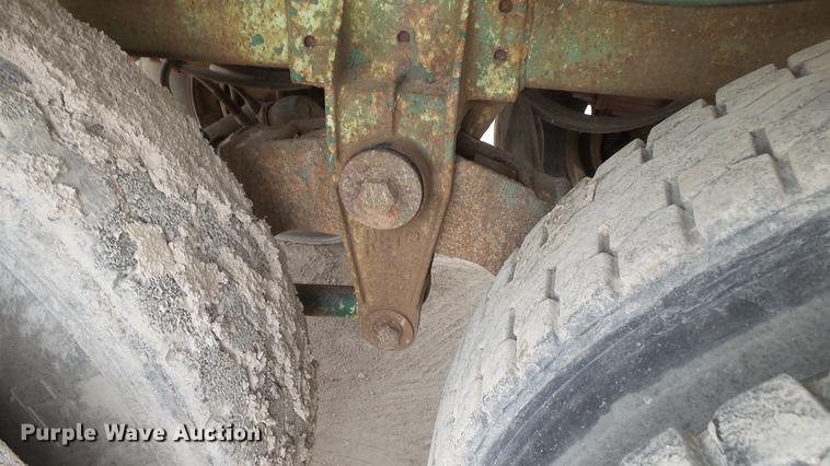 image for item DC2648 1982 Troxell vacuum tank trailer