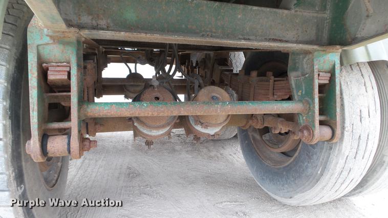 image for item DC2648 1982 Troxell vacuum tank trailer