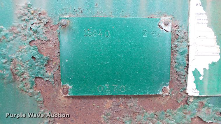 image for item DC2648 1982 Troxell vacuum tank trailer